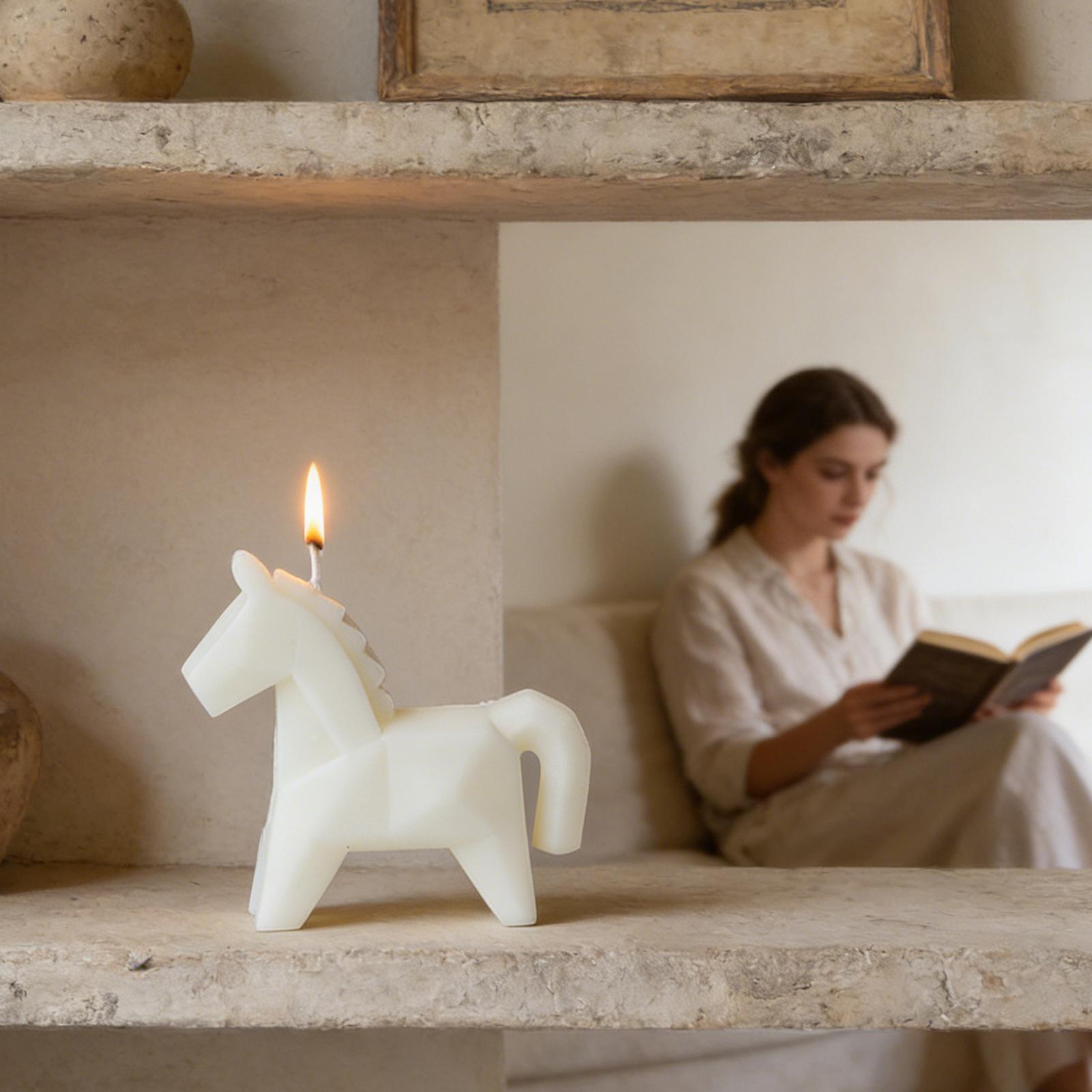 Horse Figure Scented Candle Tr - Model Kit Horse 评论和价格